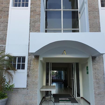 San Benito Flats Wifi 50Mg - 4 Huespedes - Parqueos Διαμέρισμα Σαν Σαλβαντόρ Εξωτερικό φωτογραφία