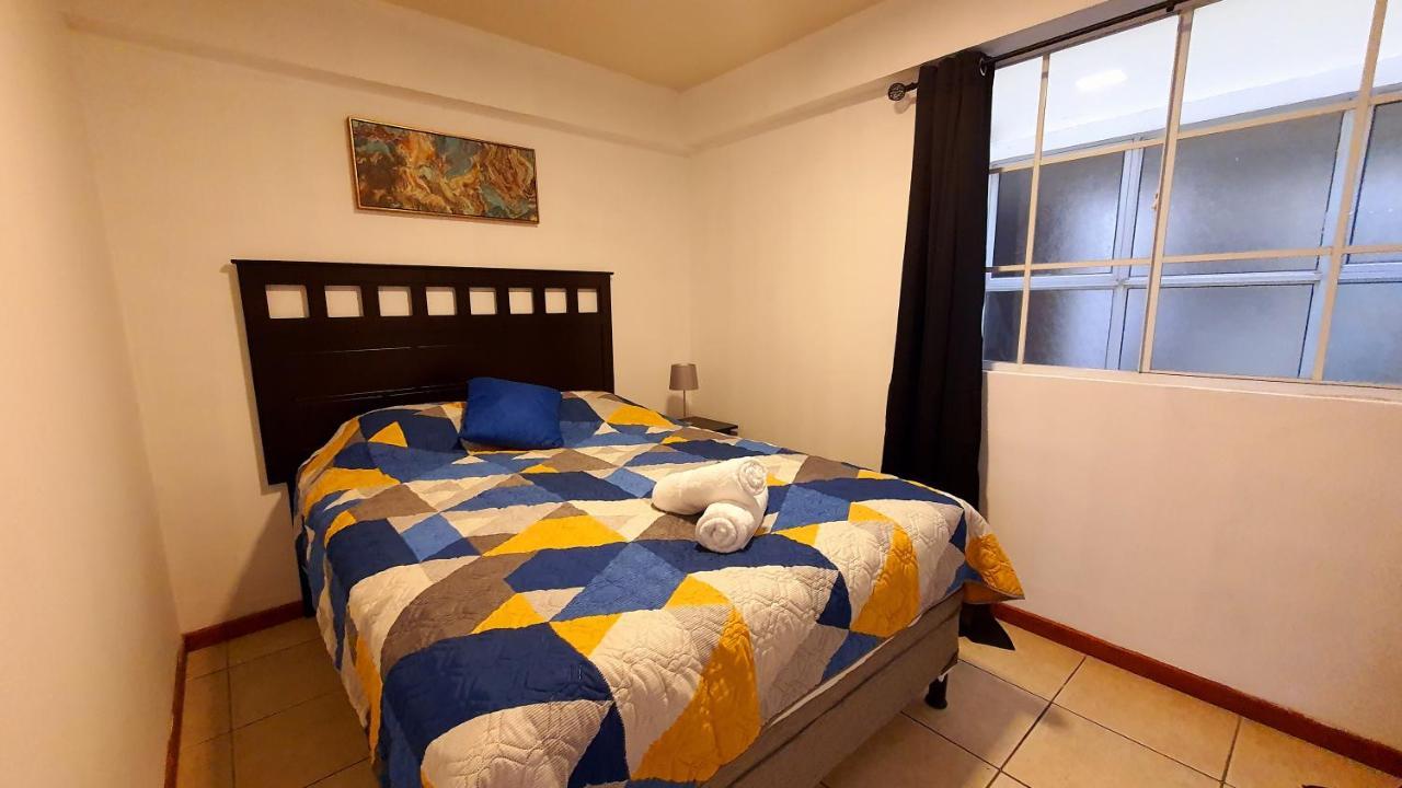 San Benito Flats Wifi 50Mg - 4 Huespedes - Parqueos Διαμέρισμα Σαν Σαλβαντόρ Εξωτερικό φωτογραφία