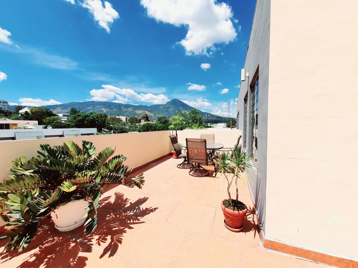 San Benito Flats Wifi 50Mg - 4 Huespedes - Parqueos Διαμέρισμα Σαν Σαλβαντόρ Εξωτερικό φωτογραφία