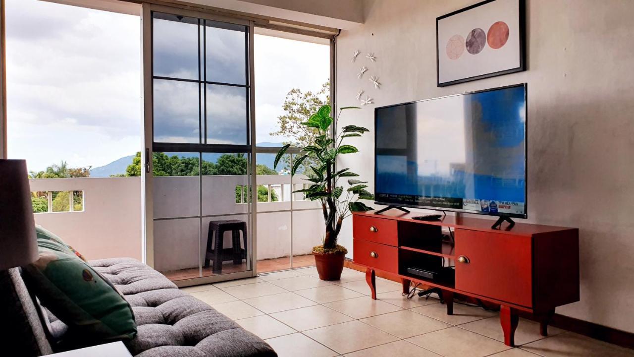 San Benito Flats Wifi 50Mg - 4 Huespedes - Parqueos Διαμέρισμα Σαν Σαλβαντόρ Εξωτερικό φωτογραφία