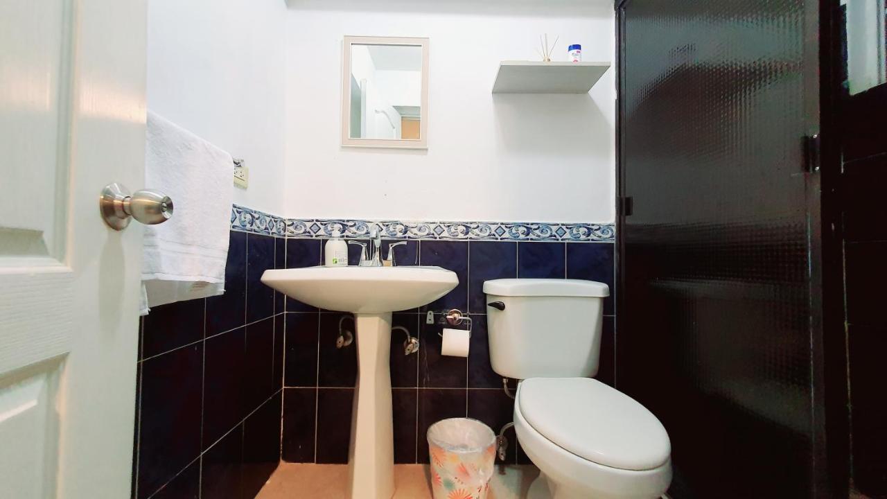 San Benito Flats Wifi 50Mg - 4 Huespedes - Parqueos Διαμέρισμα Σαν Σαλβαντόρ Εξωτερικό φωτογραφία